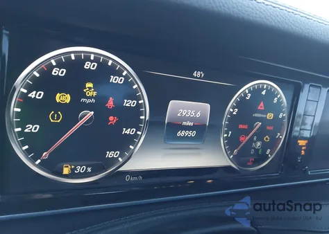 2017 Mercedes-Benz S 550 4Matic z USA, uszkodzony, nr VIN WDDUG8FB5HA324898